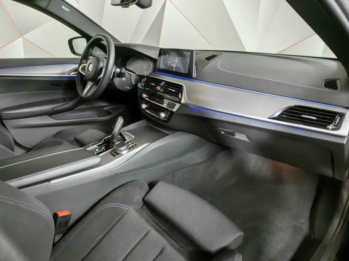 BMW 5 серии 2018 года с пробегом. Фото: #8
