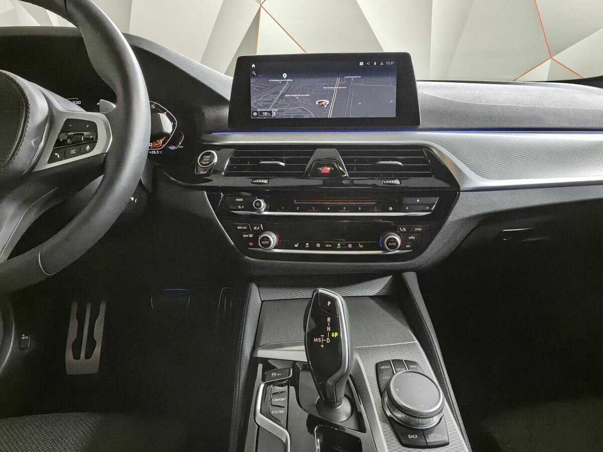 BMW 5 серии 2018 года с пробегом. Фото: #10