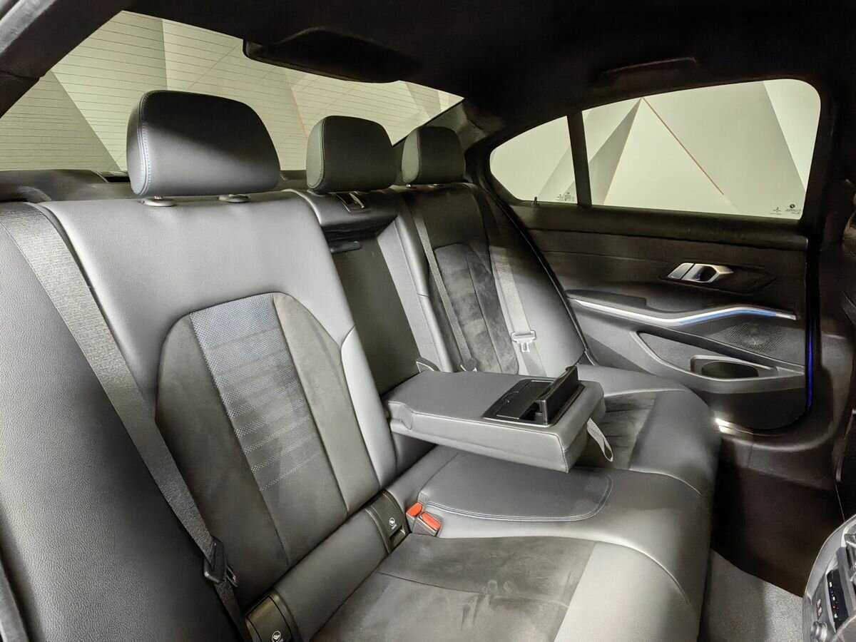 BMW 3 серии 2020 года с пробегом. Фото: #11