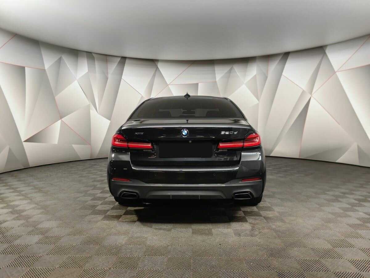 BMW 5 серии 2021 года с пробегом. Фото: #7