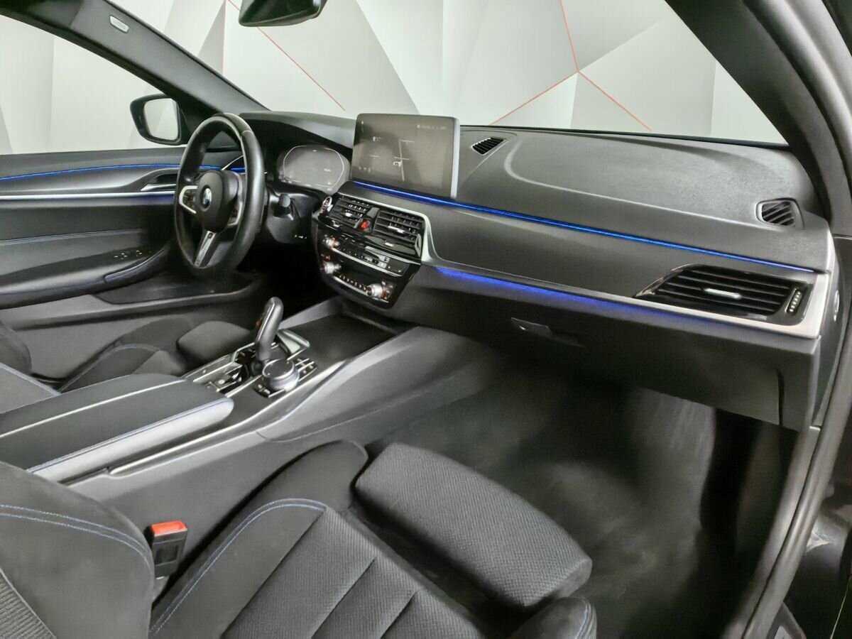 BMW 5 серии 2021 года с пробегом. Фото: #8