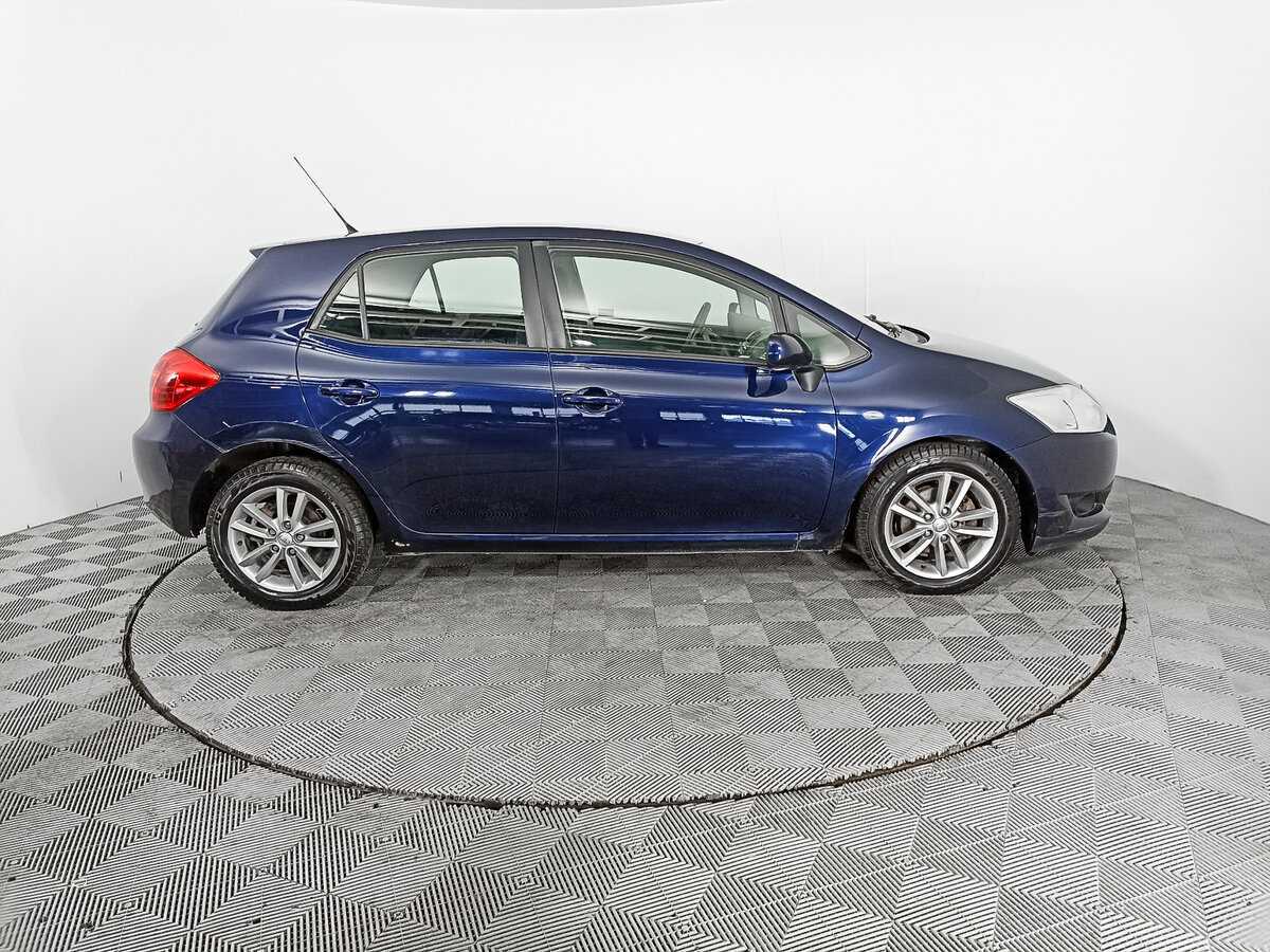 Toyota Auris 2008 года с пробегом. Фото: #3