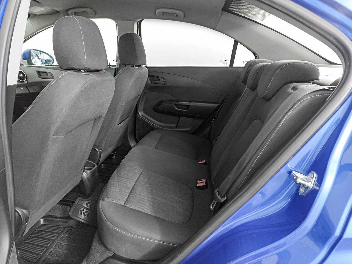 Б/У Шевроле Авео 2012 года. Фото: #9