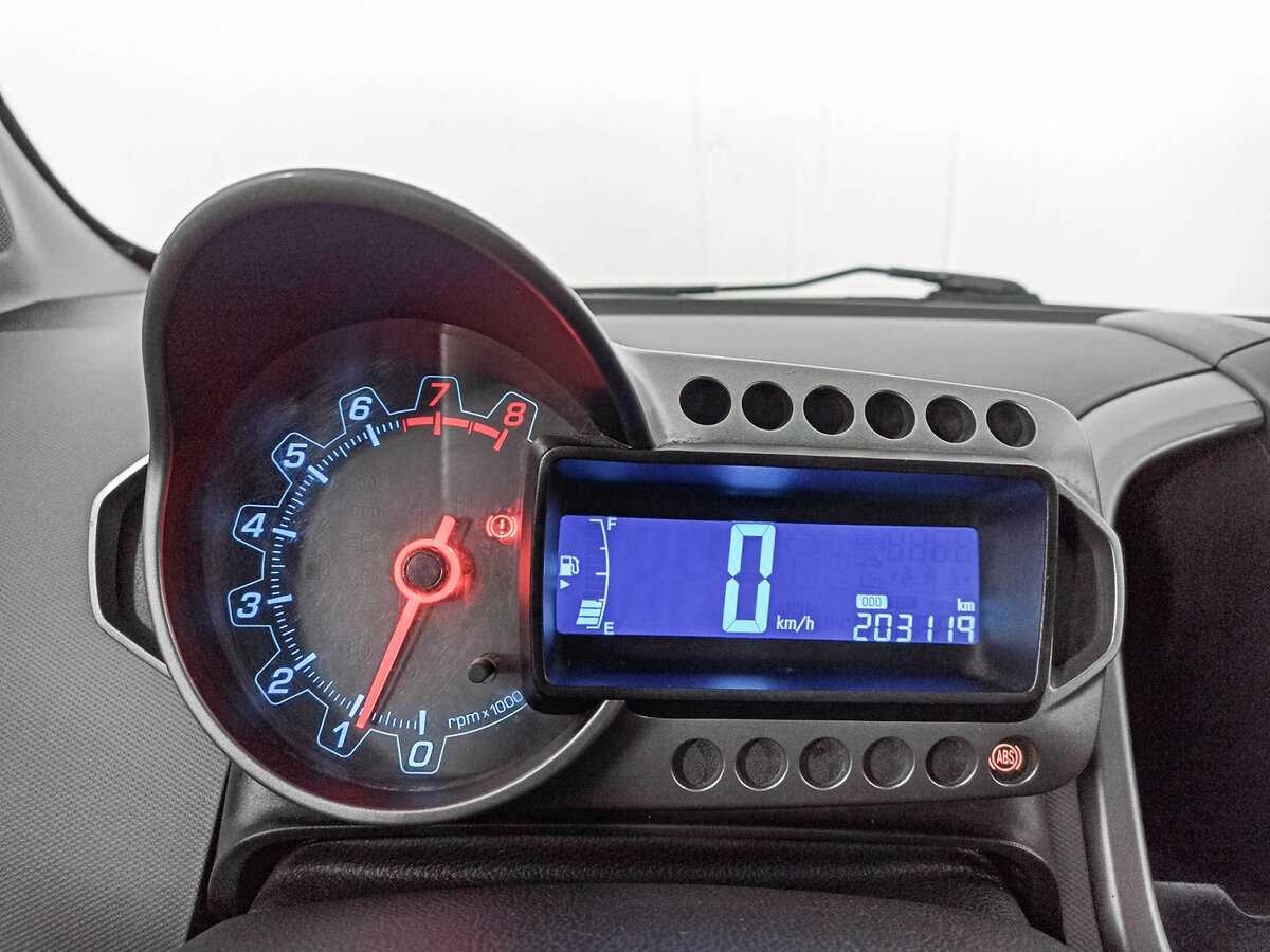 Б/У Шевроле Авео 2012 года. Фото: #10