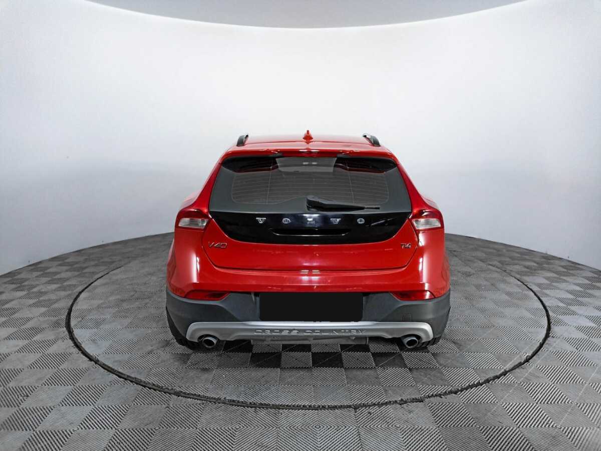 Volvo V40 Cross Country 2013 года с пробегом. Фото: #3