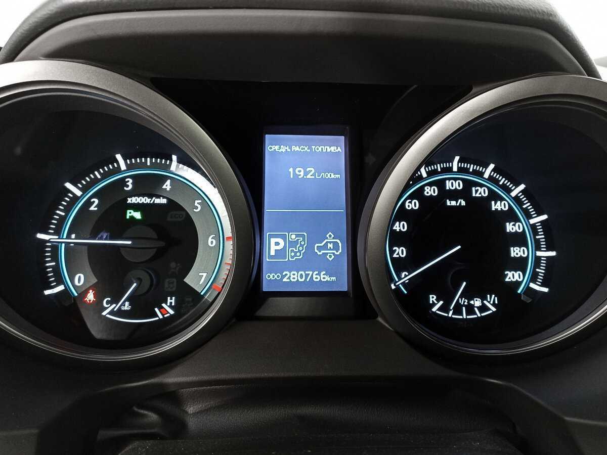 Toyota Land Cruiser Prado 2013 года с пробегом. Фото: #8