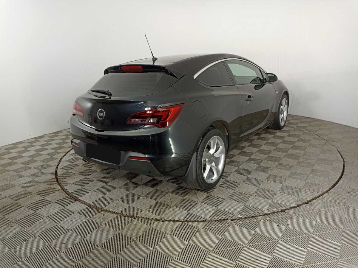 Б/У Опель Астра 2013 года. Фото: #4