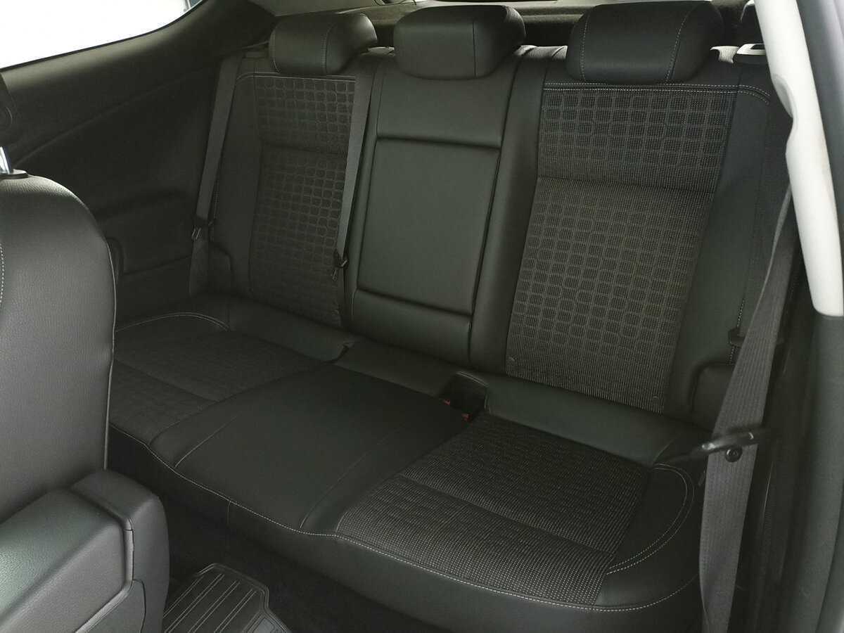 Б/У Опель Астра 2013 года. Фото: #9