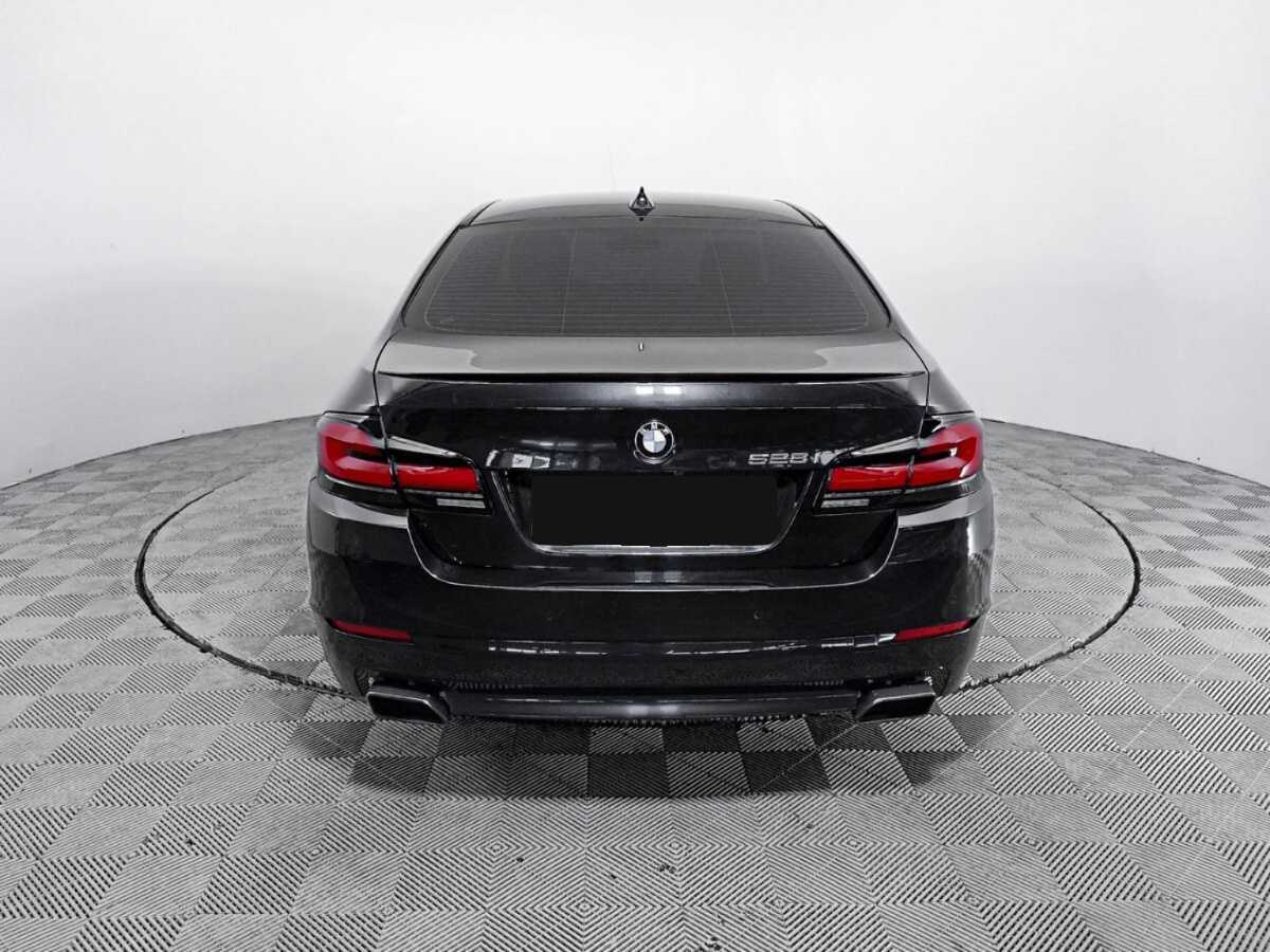 BMW 5 серии 2012 года с пробегом. Фото: #4