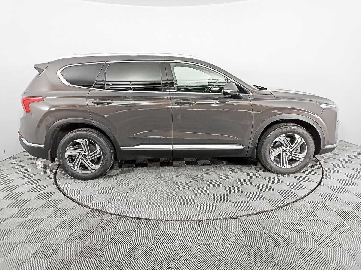 Hyundai Santa Fe 2021 года с пробегом. Фото: #3
