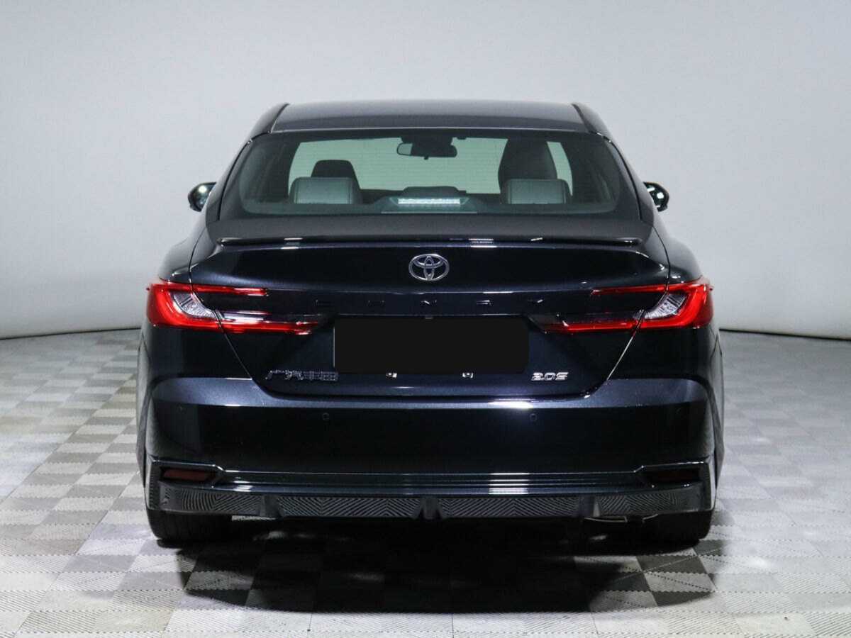 Toyota Camry 2024 года с пробегом. Фото: #4