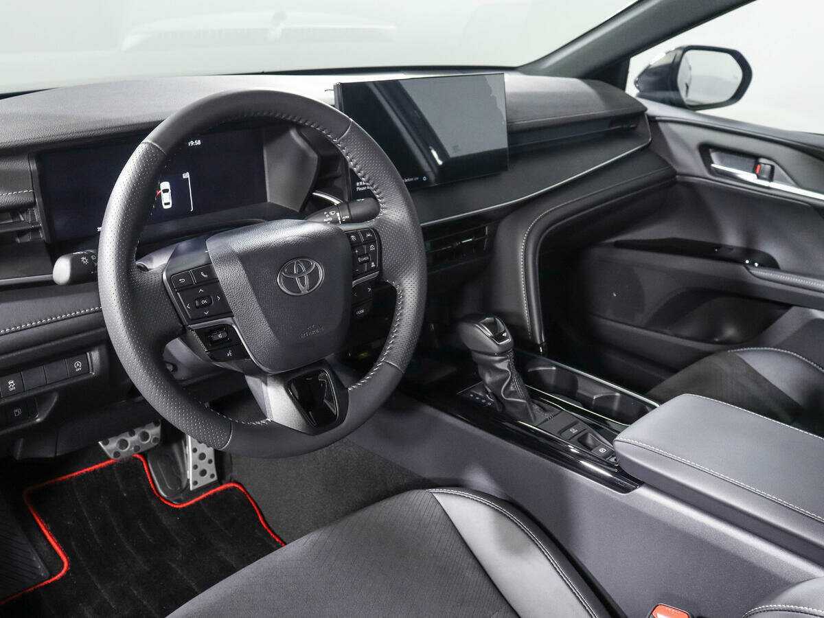 Toyota Camry 2024 года с пробегом. Фото: #7