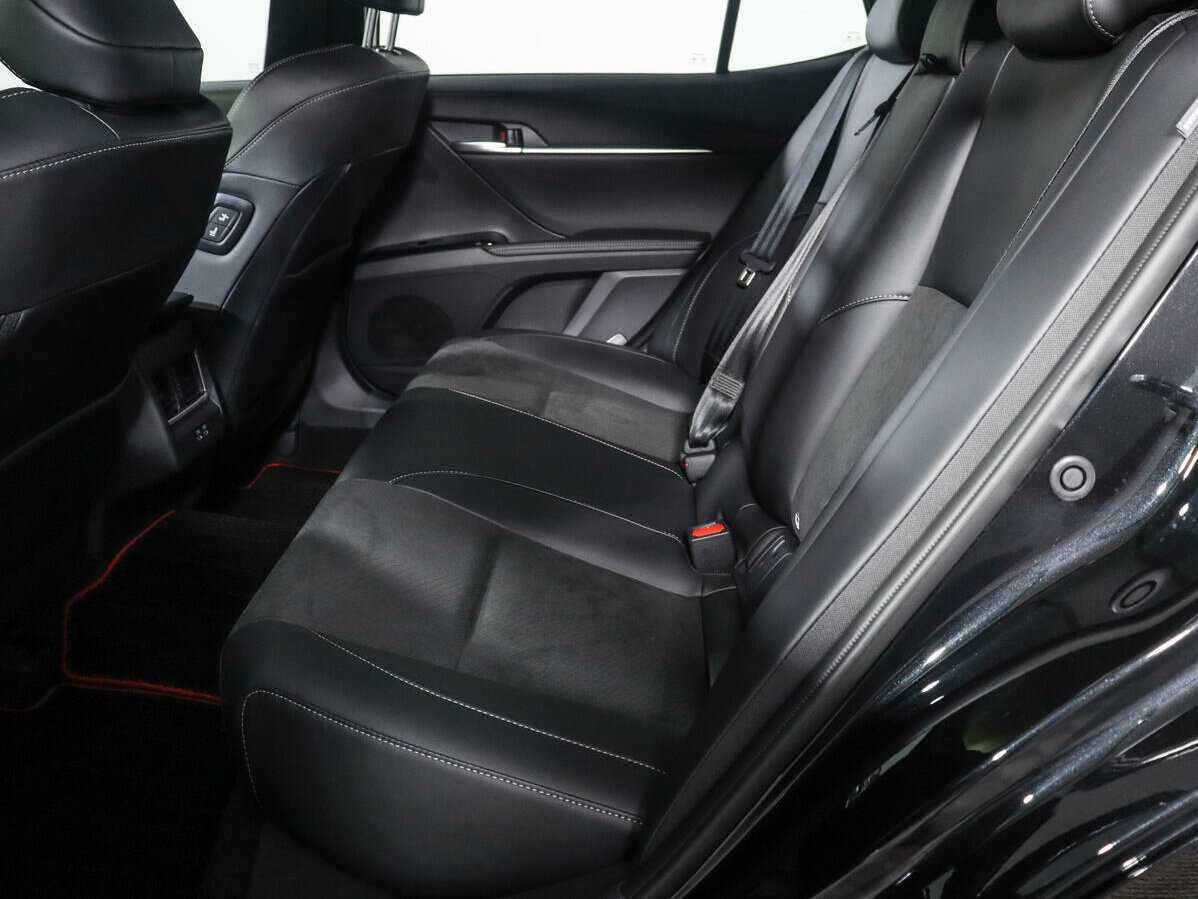 Toyota Camry 2024 года с пробегом. Фото: #8