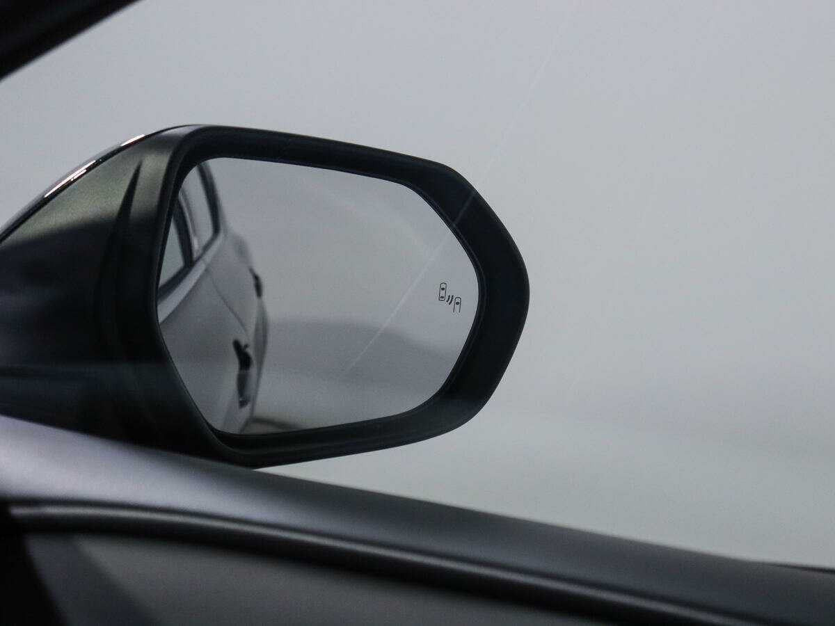 Toyota Camry 2024 года с пробегом. Фото: #17