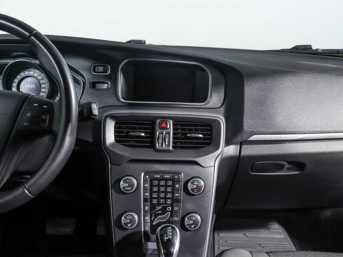 Volvo V40 Cross Country 2019 года с пробегом. Фото: #9