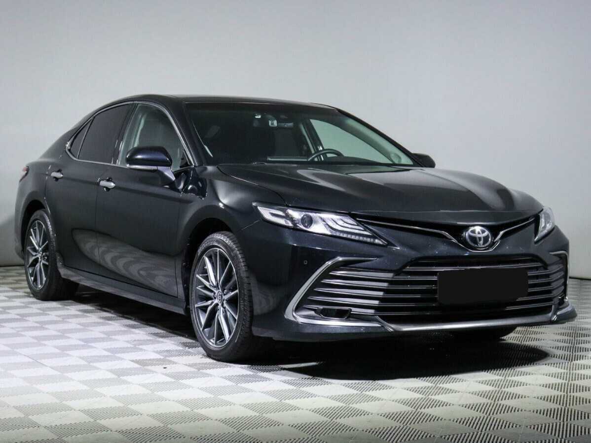 Toyota Camry 2023 года с пробегом. Фото: #1