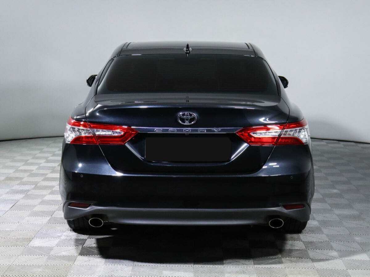 Toyota Camry 2023 года с пробегом. Фото: #4