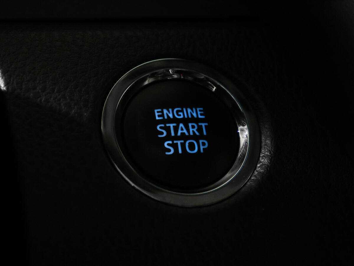 Toyota Camry 2023 года с пробегом. Фото: #19