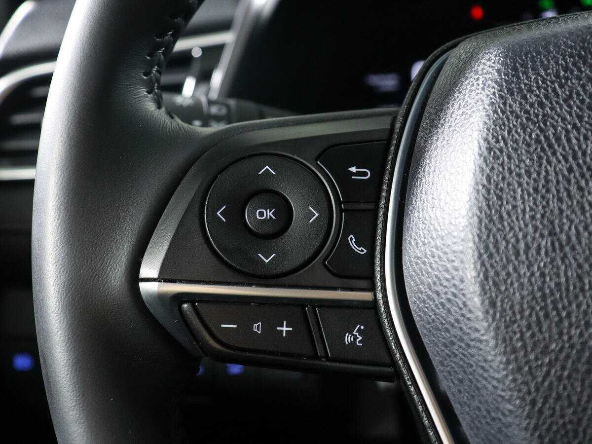 Toyota Camry 2023 года с пробегом. Фото: #22