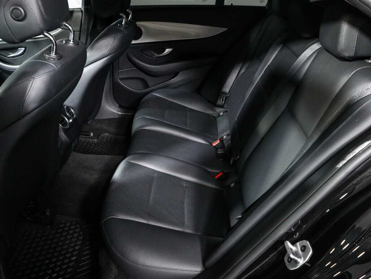 Mercedes-Benz E-Класс 2020 года с пробегом. Фото: #7