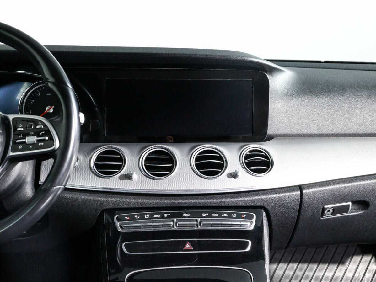 Mercedes-Benz E-Класс 2020 года с пробегом. Фото: #10