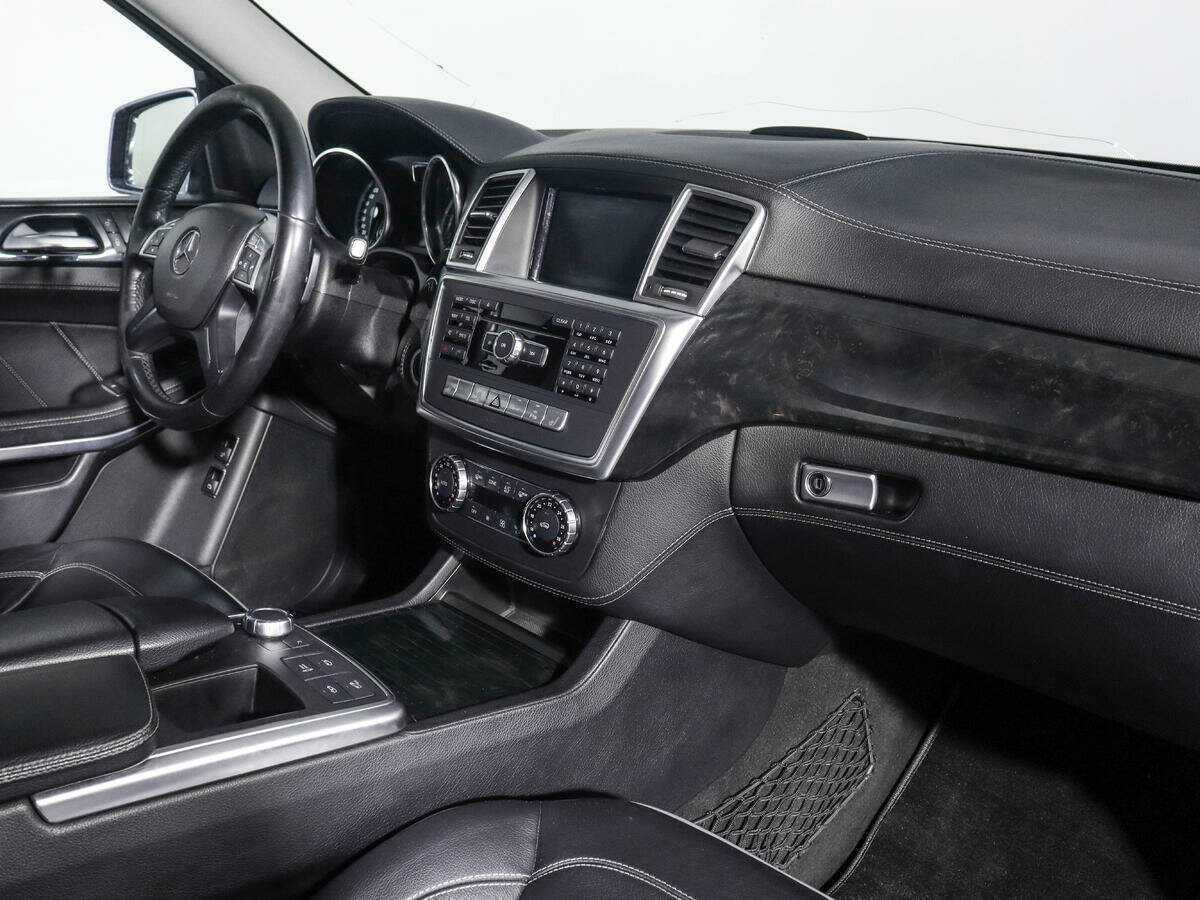 Mercedes-Benz GL-Класс 2013 года с пробегом. Фото: #7