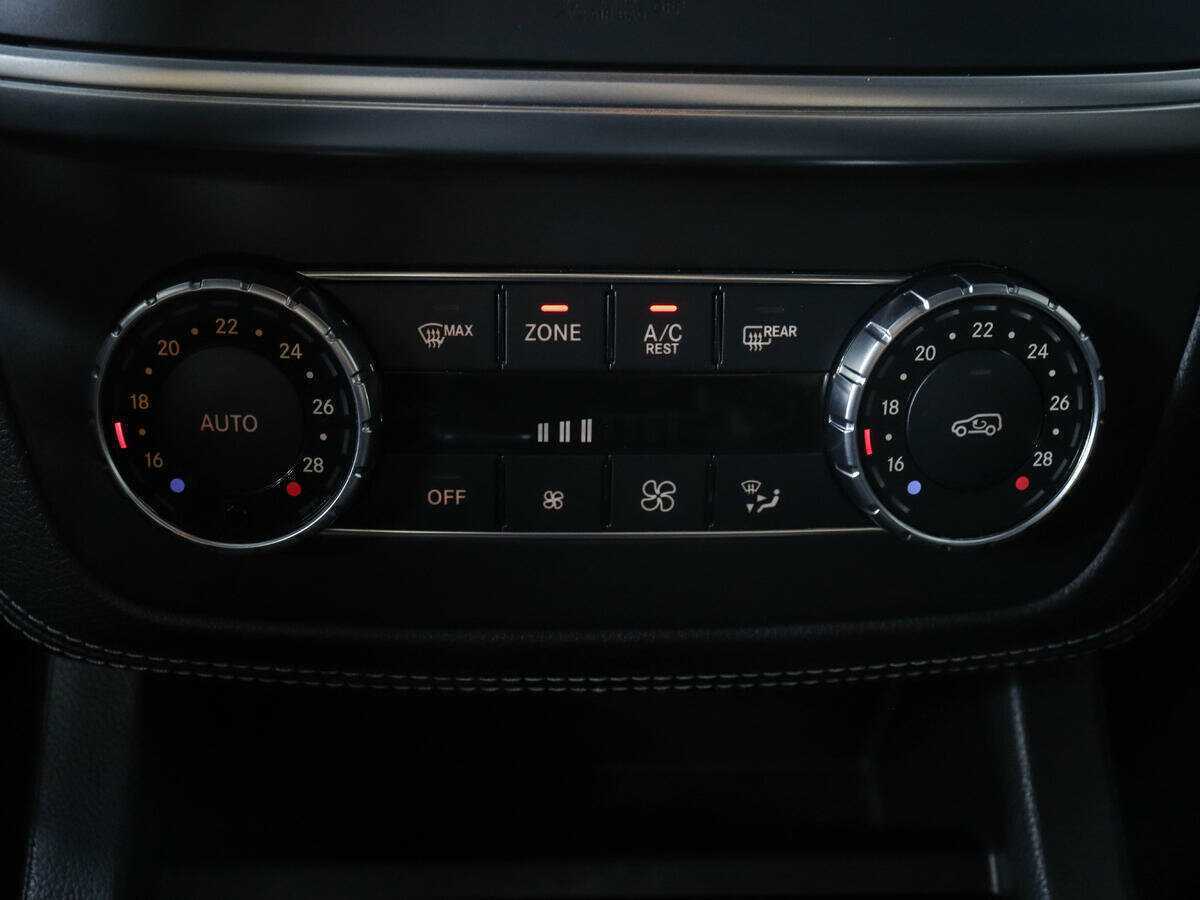 Mercedes-Benz GL-Класс 2013 года с пробегом. Фото: #17