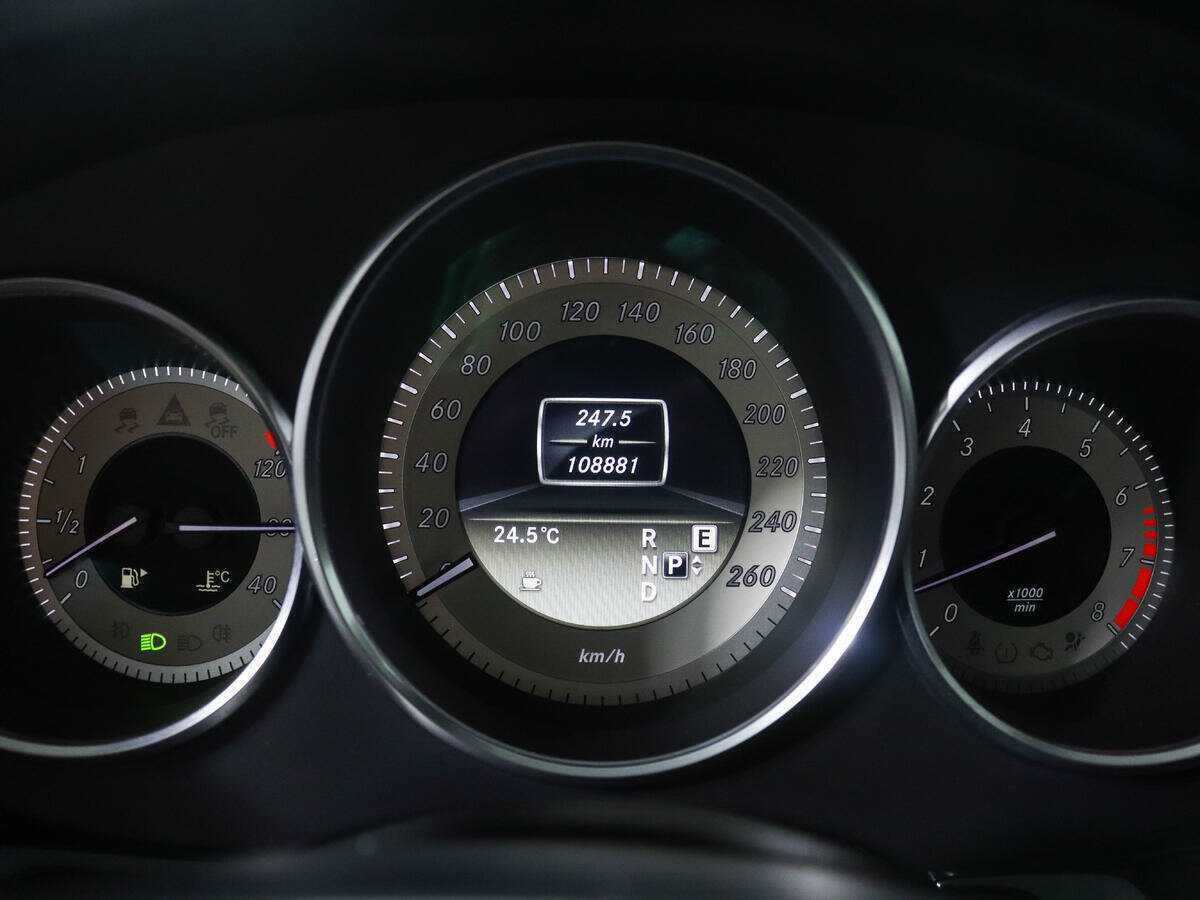 Mercedes-Benz CLS 2012 года с пробегом. Фото: #8