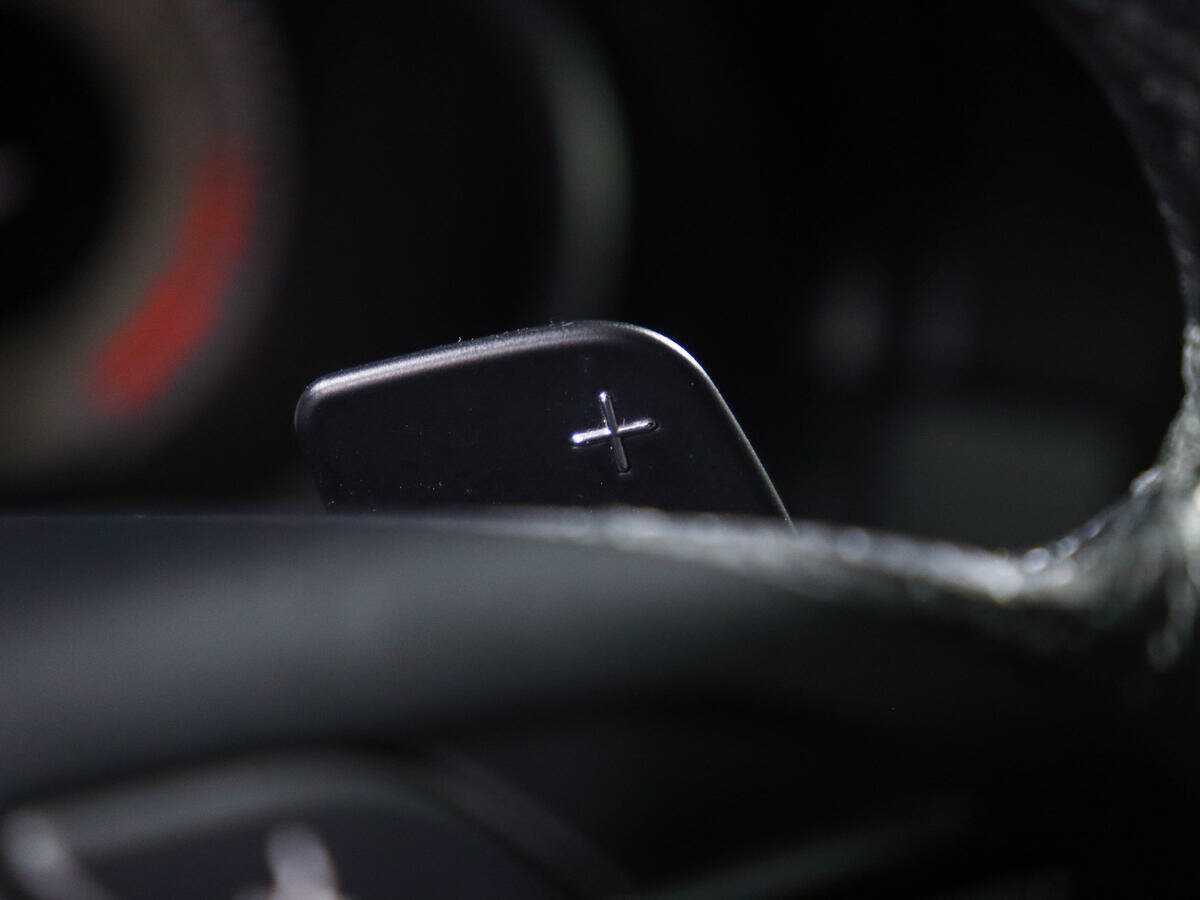 Mercedes-Benz CLS 2012 года с пробегом. Фото: #17