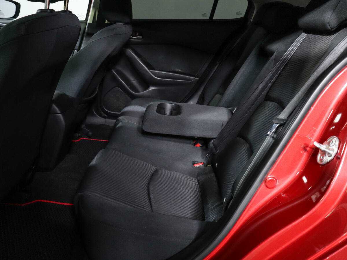 Б/У Мазда 3 2013 года. Фото: #6