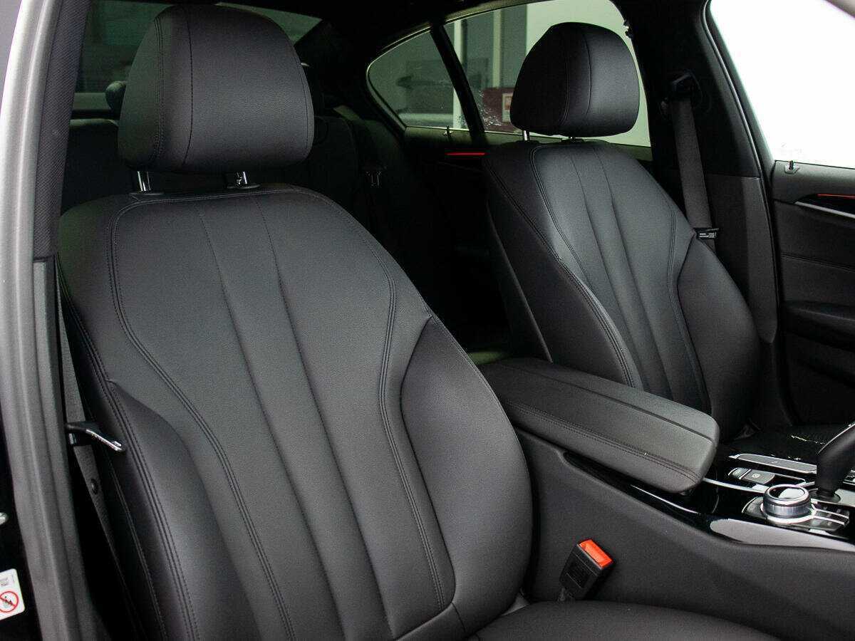 BMW 5 серии 2017 года с пробегом. Фото: #8