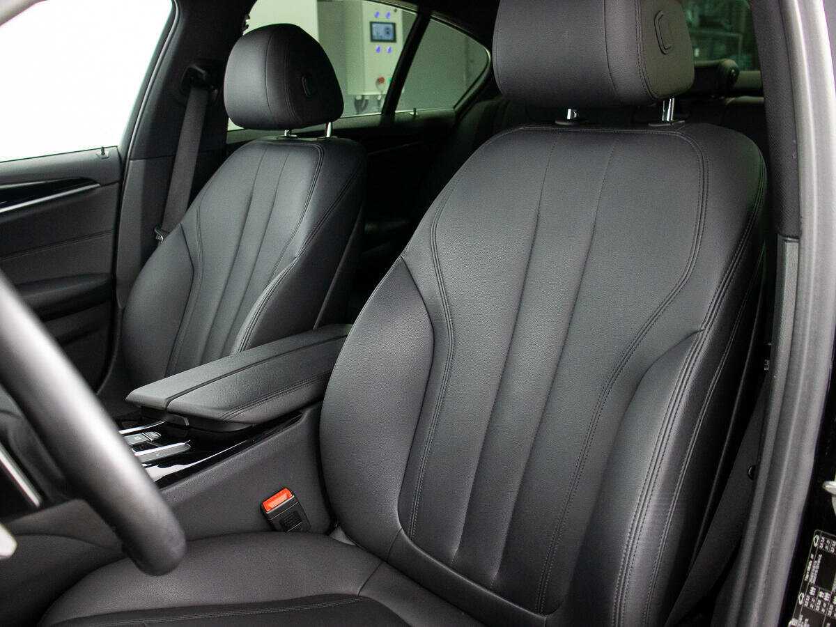 BMW 5 серии 2017 года с пробегом. Фото: #10