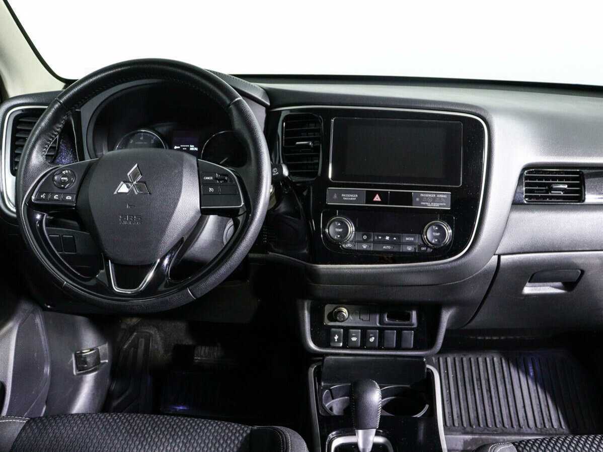 Mitsubishi Outlander 2019 года с пробегом. Фото: #11