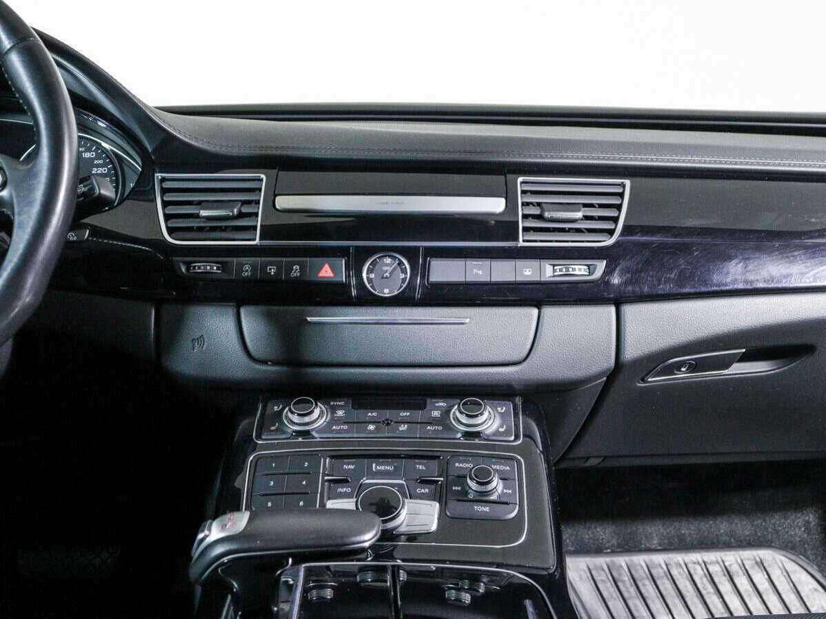 Audi A8 2015 года с пробегом. Фото: #10