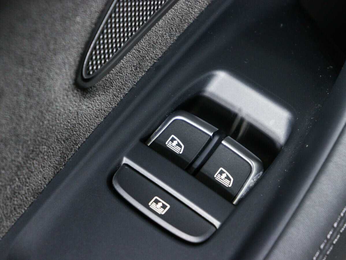 Audi A8 2015 года с пробегом. Фото: #16