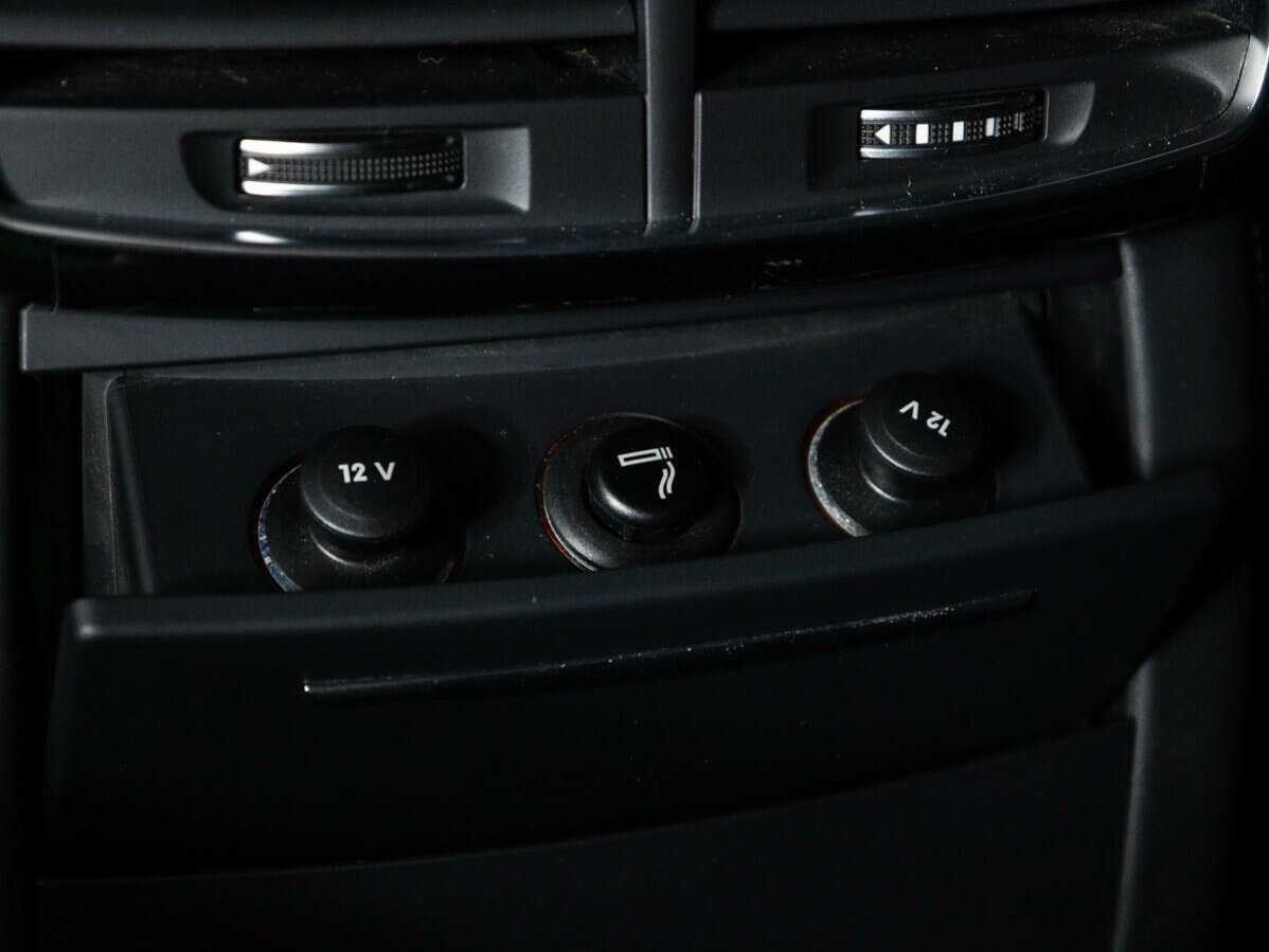 Audi A8 2015 года с пробегом. Фото: #20