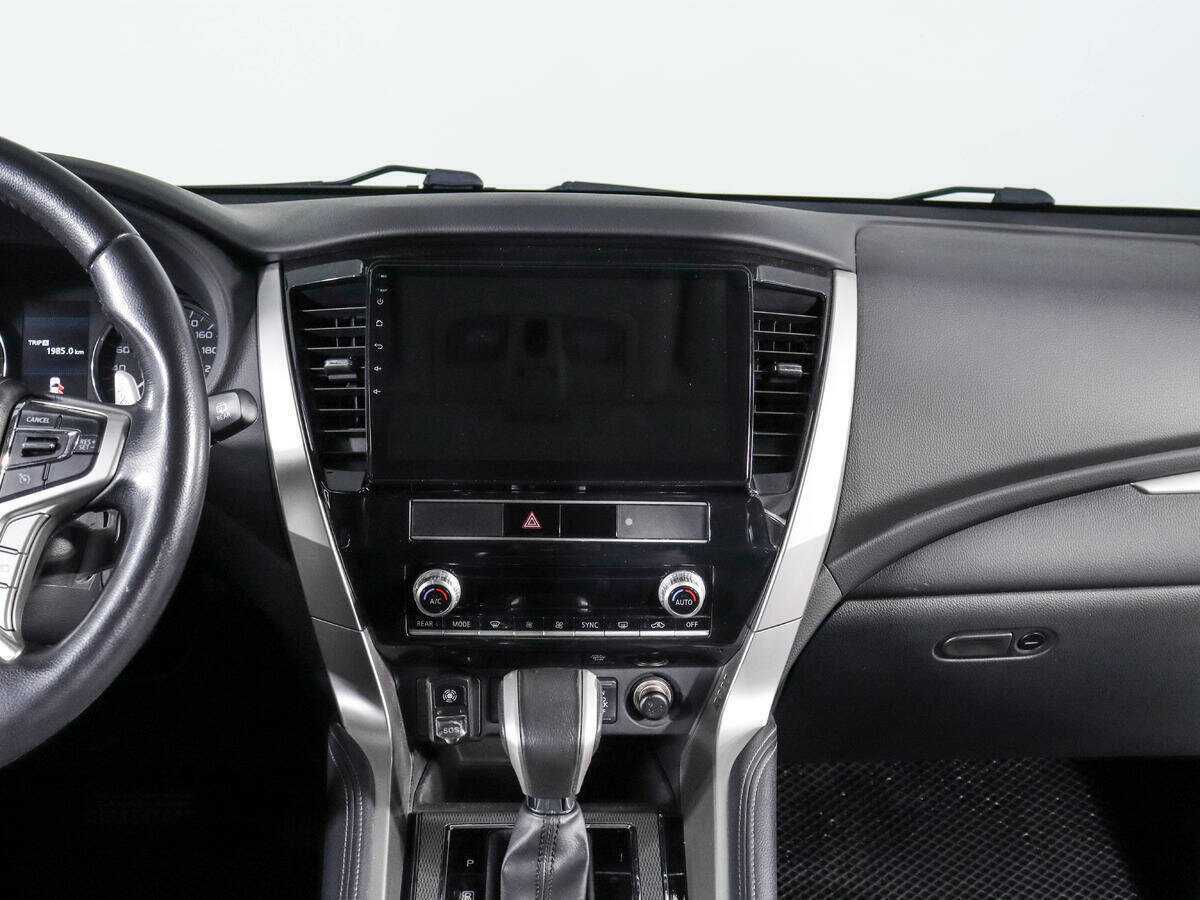 Mitsubishi Pajero Sport 2020 года с пробегом. Фото: #10