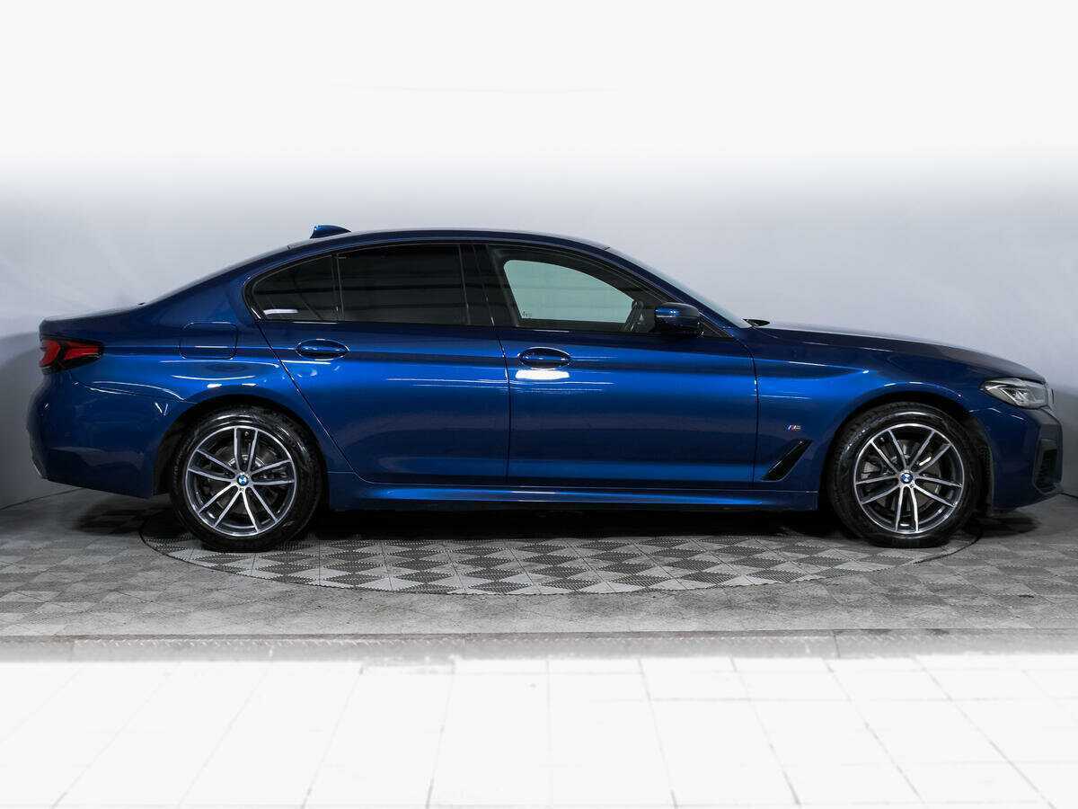 BMW 5 серии 2020 года с пробегом. Фото: #3