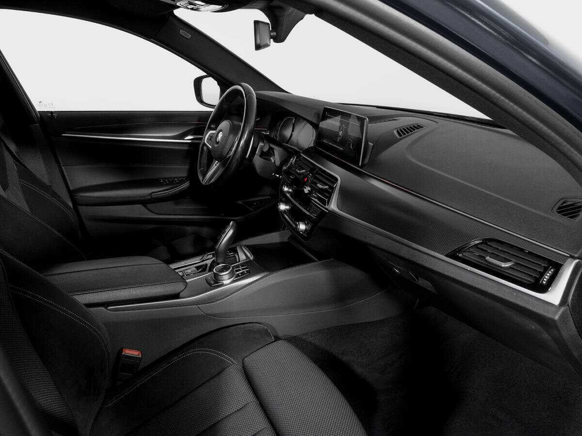 BMW 5 серии 2020 года с пробегом. Фото: #8