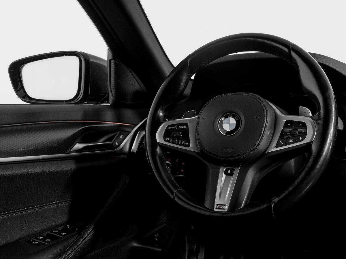 BMW 5 серии 2020 года с пробегом. Фото: #14