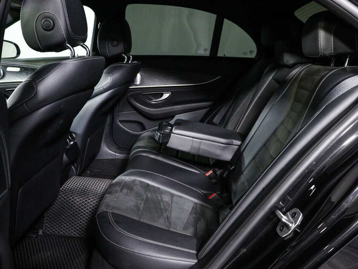 Mercedes-Benz E-Класс 2018 года с пробегом. Фото: #8
