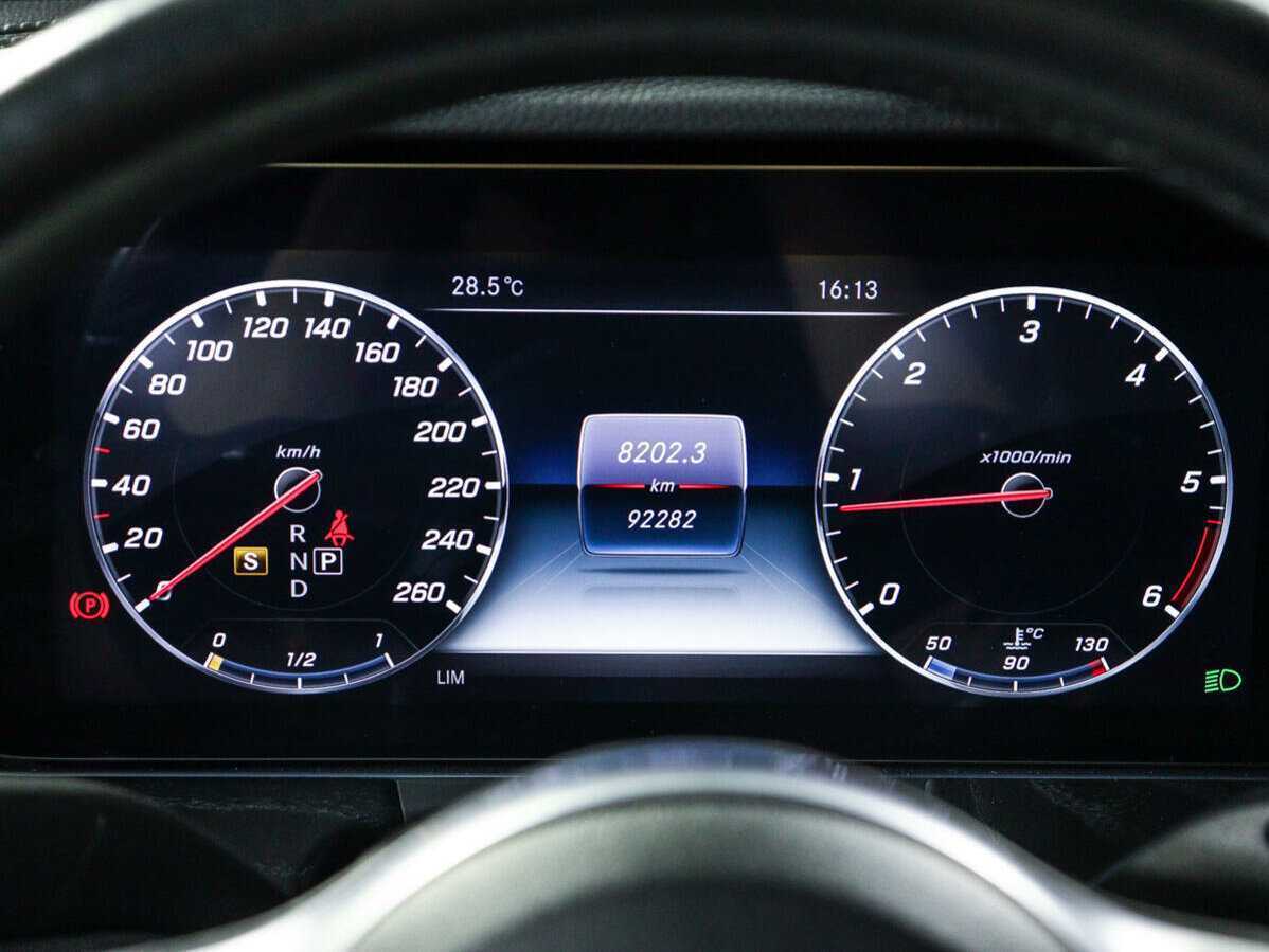 Mercedes-Benz E-Класс 2018 года с пробегом. Фото: #9