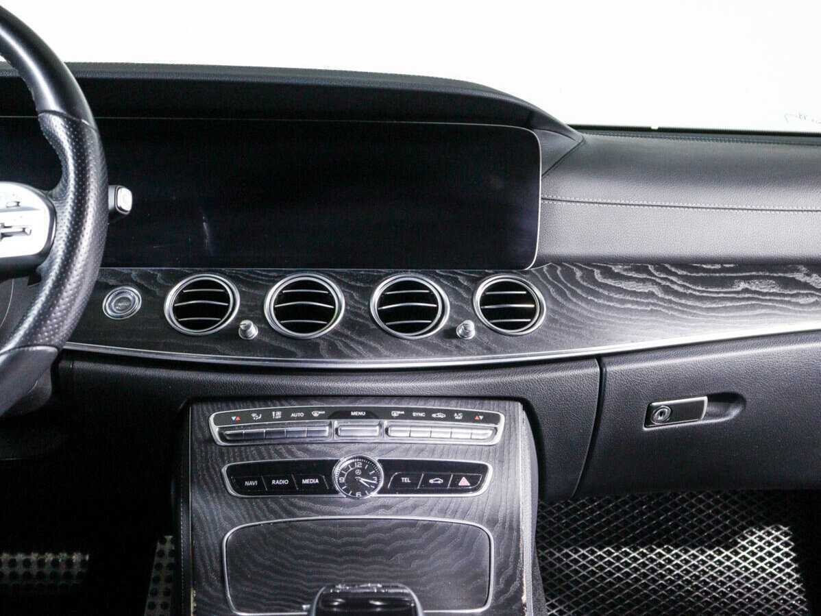 Mercedes-Benz E-Класс 2018 года с пробегом. Фото: #11