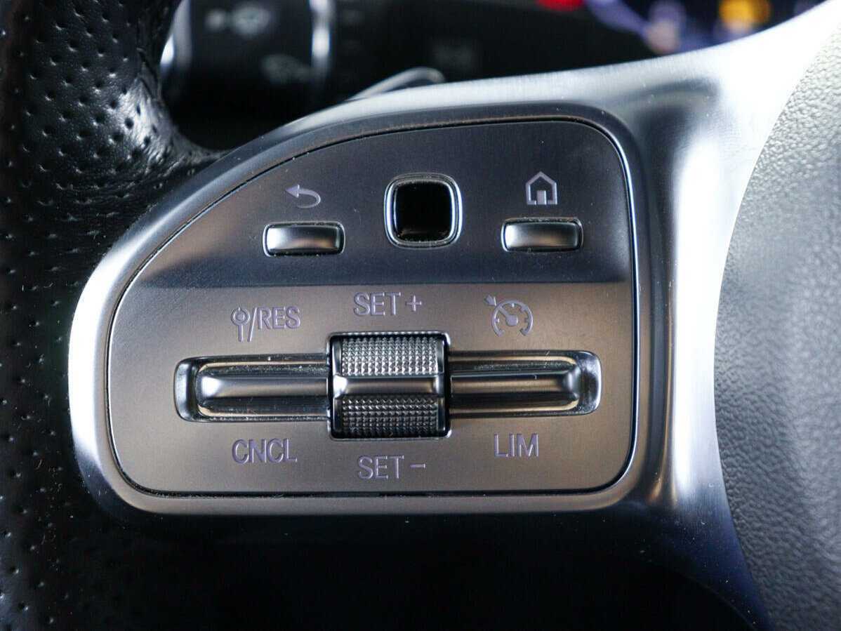 Mercedes-Benz E-Класс 2018 года с пробегом. Фото: #24