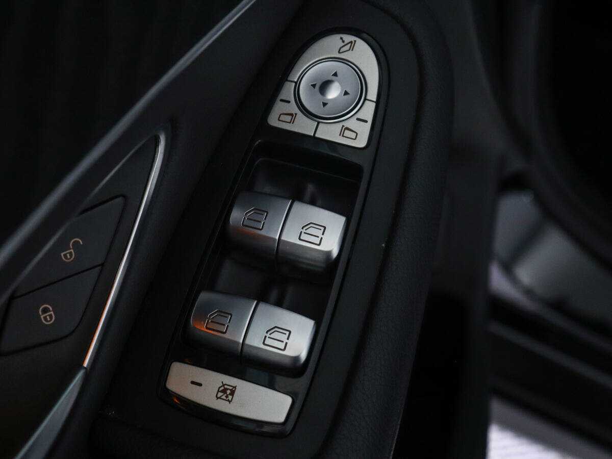 Mercedes-Benz GLC 2021 года с пробегом. Фото: #13