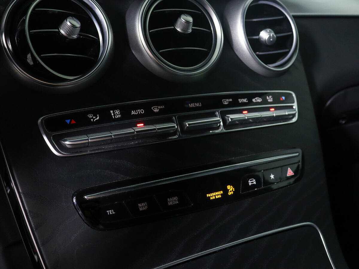 Mercedes-Benz GLC 2021 года с пробегом. Фото: #19