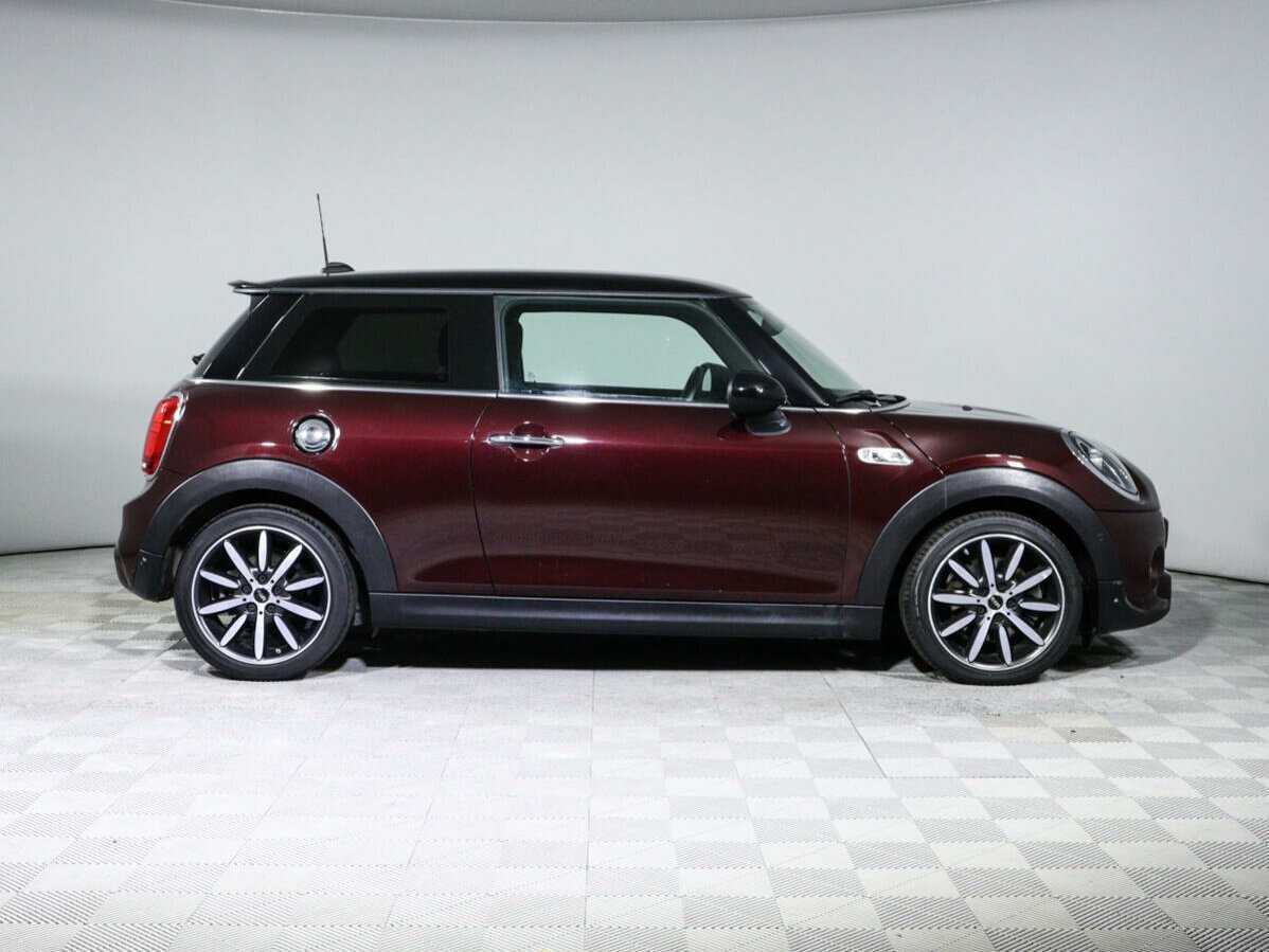 Mini Hatch 2018 года с пробегом. Фото: #3