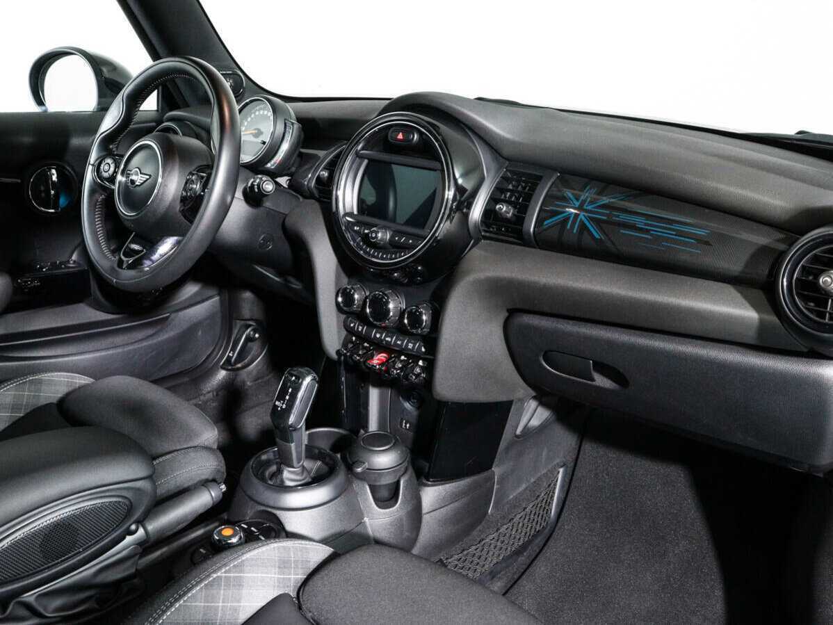 Mini Hatch 2018 года с пробегом. Фото: #8