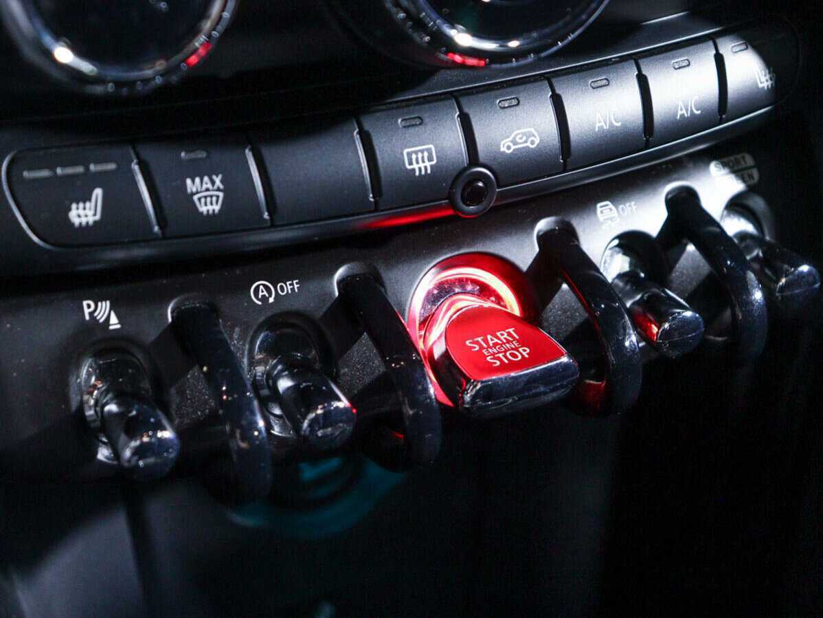 Mini Hatch 2018 года с пробегом. Фото: #15