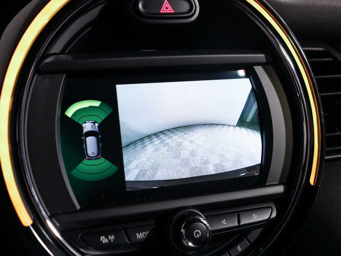 Mini Hatch 2018 года с пробегом. Фото: #18